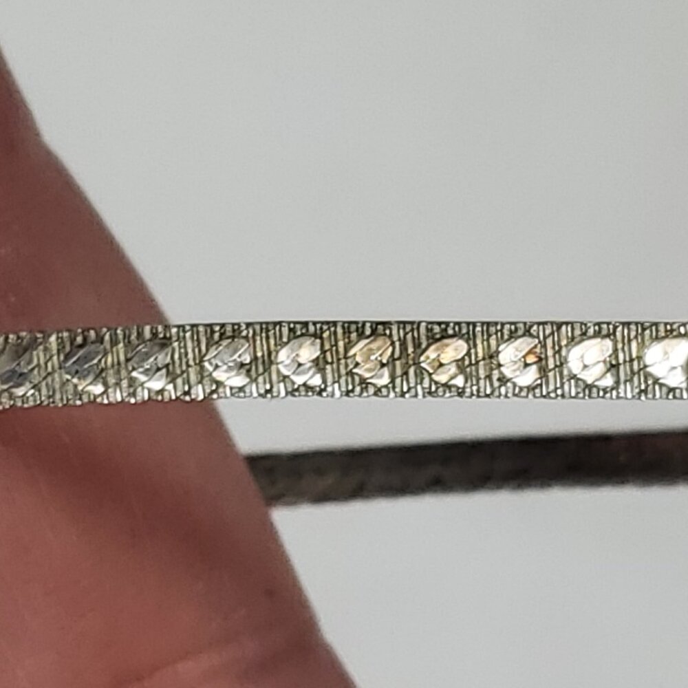 Vintage Adorable Dainty Herringbone Heart Silver Italy 925 Bracelet